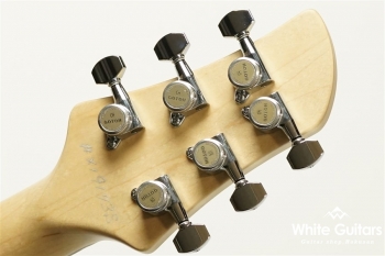 Border Custom 666 Quilted Maple Top Mahogany Back - Borabora Blue